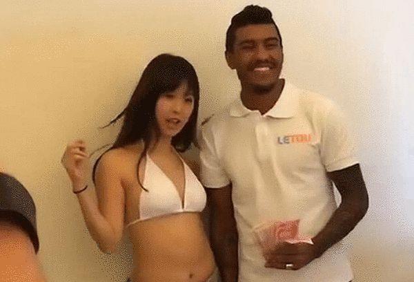 亚洲宅男