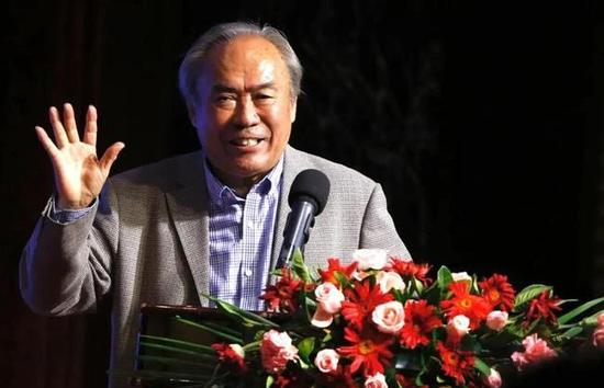 白嫩尤物在线播放网站